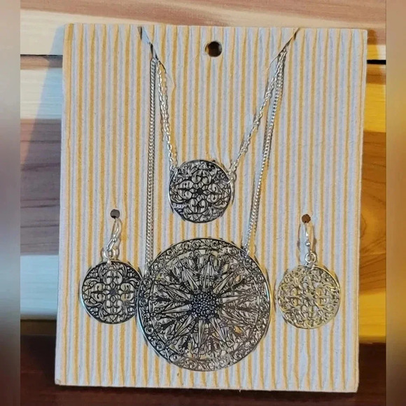 Geometric Necklace and Earring Set - Picture 2 of 8